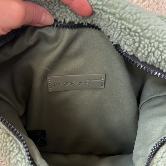 Free people movement Overachiever Teddy Sherpa Sling - Picture 4 of 6